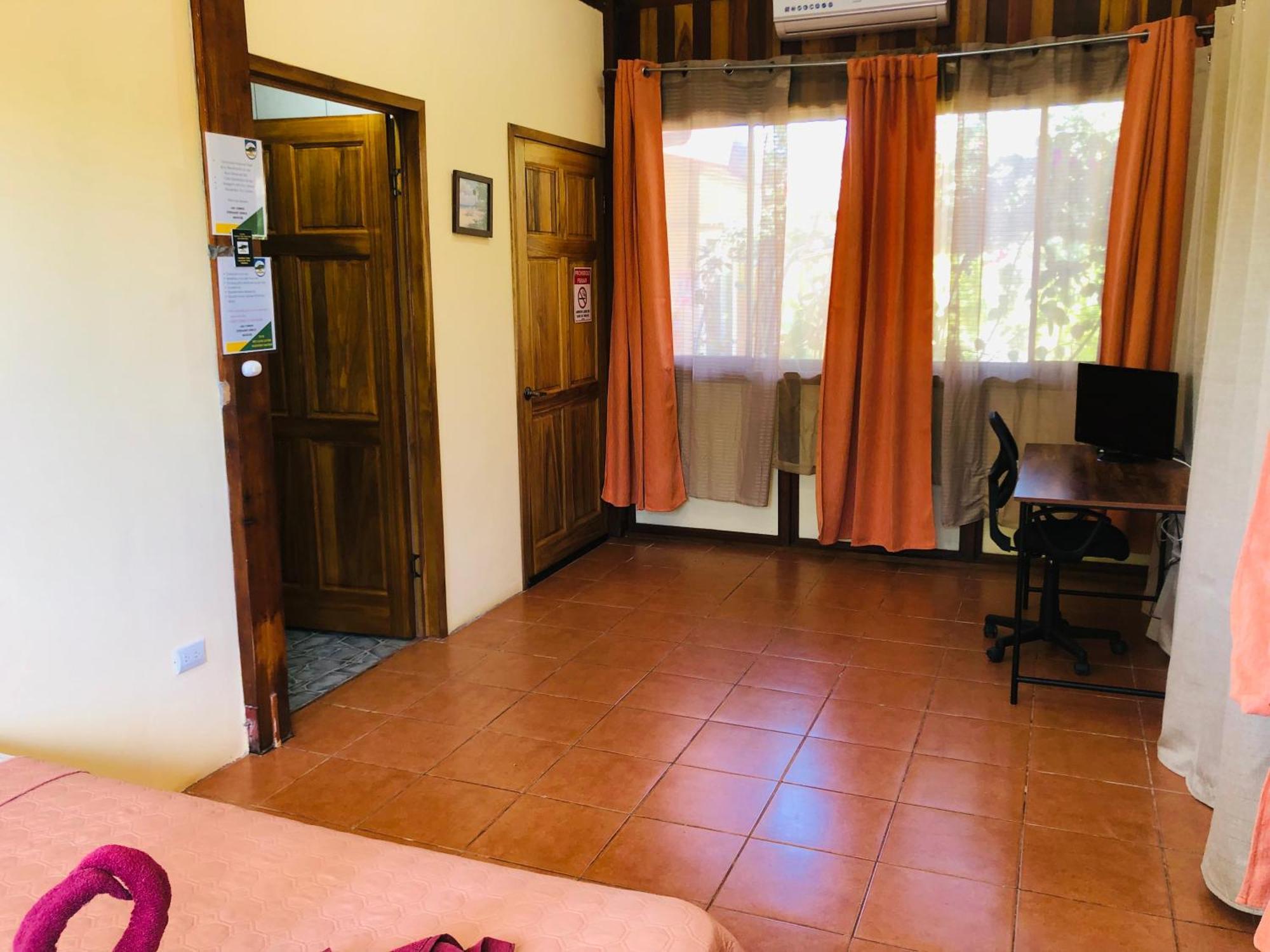 Hotel Cocodrilo Sierpe Exterior photo