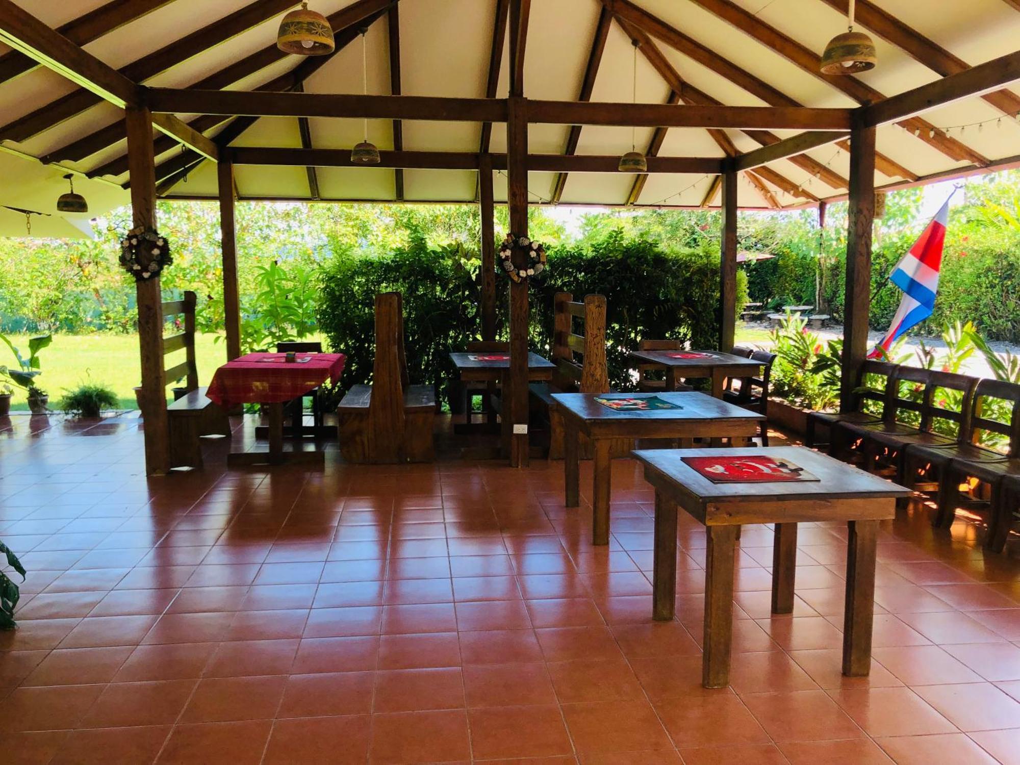 Hotel Cocodrilo Sierpe Exterior photo