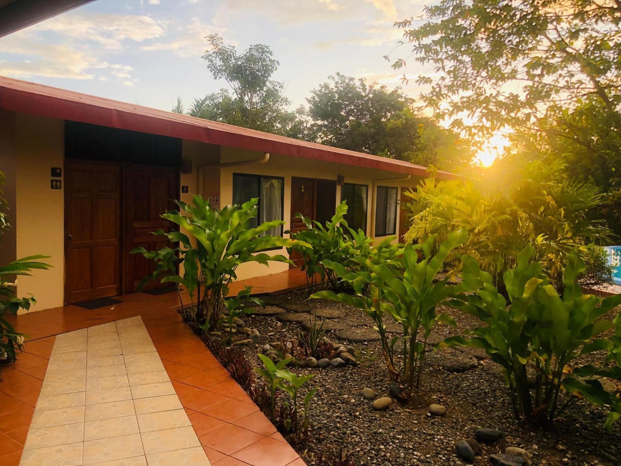 Hotel Cocodrilo Sierpe Exterior photo